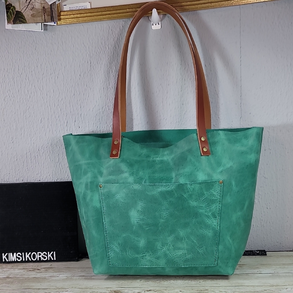 Portland Leather Goods PLG Large Leather Tote Bag In Color Reef Bridle Straps